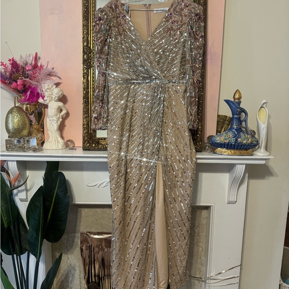MAC DUGGAL LONG SLEEVE EMBELLISHED PUFF SLEEVE FAUX WRAP GOWN  SIZE 14 5628 $698 - Picture 11 of 11